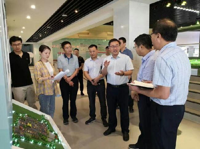 7月18日,洛阳市自然资源和规划局局长李松涛,副局长孙金山一行视察了