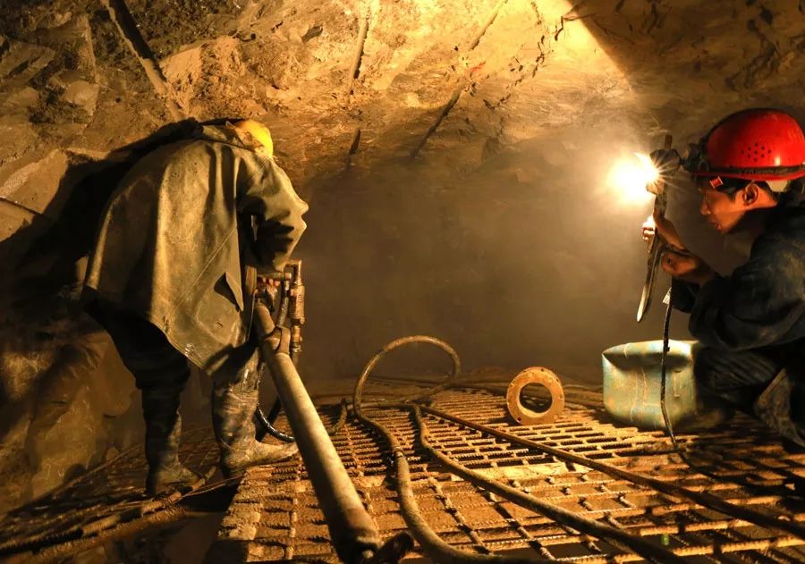 山西中部引黄工程tbm2标隧洞全线贯通