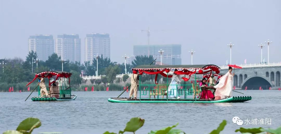 太昊陵广场码头,乘坐游船畅游龙湖,感受淮阳龙湖的浩渺和荷花的娇艳