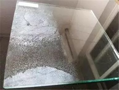 玻璃也会发霉玻璃保养要注意些什么