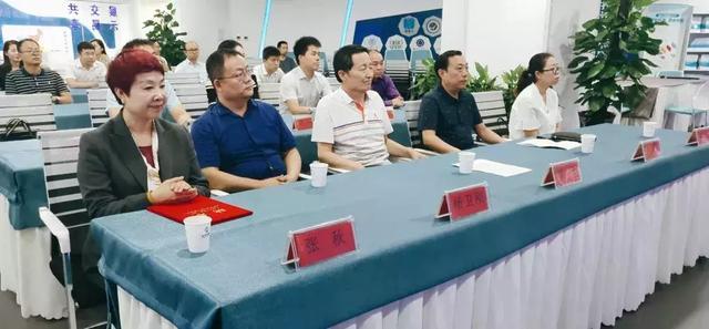 签约仪式上,我们的大家长张秋女士说到,咸阳科技大市场是由市科技局