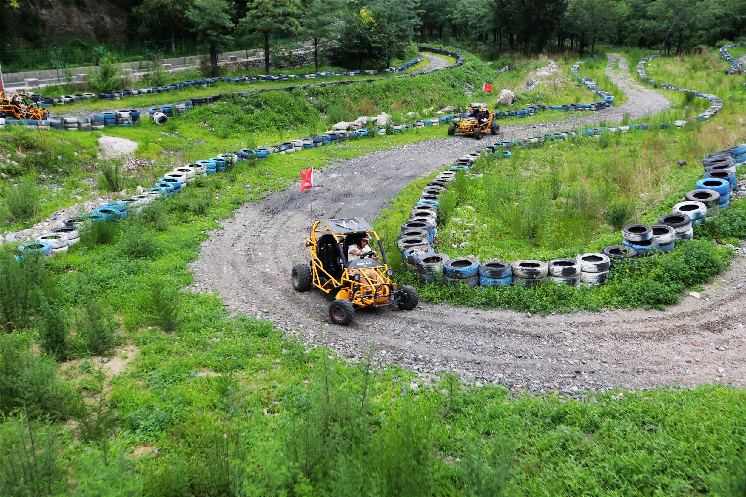 樵涧峰越野运动公园,集山地越野,徒步越野,大山观光,住宿为一体,四面