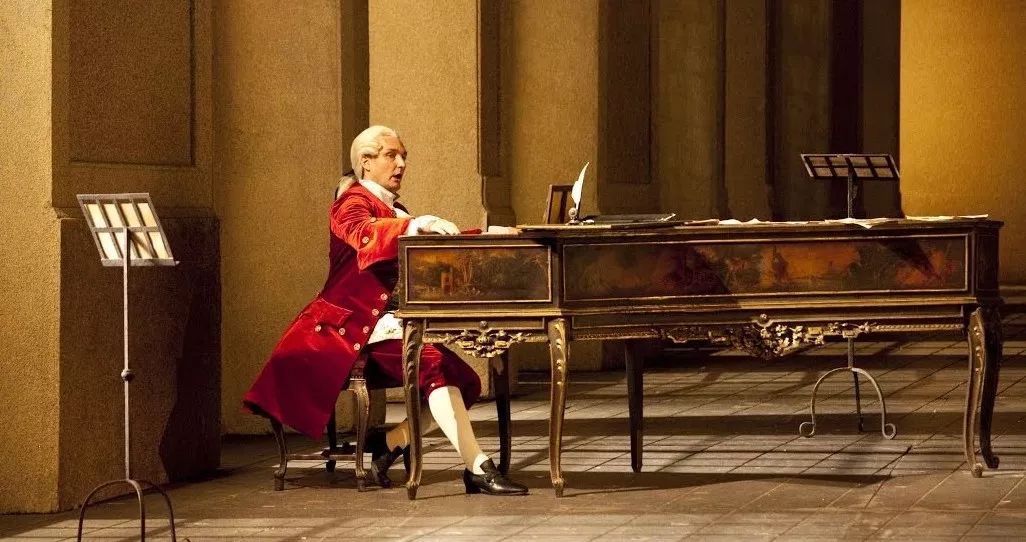 美声|男中音卢多维克·泰兹演唱"你赢得了诉讼"选自歌剧《费加罗的