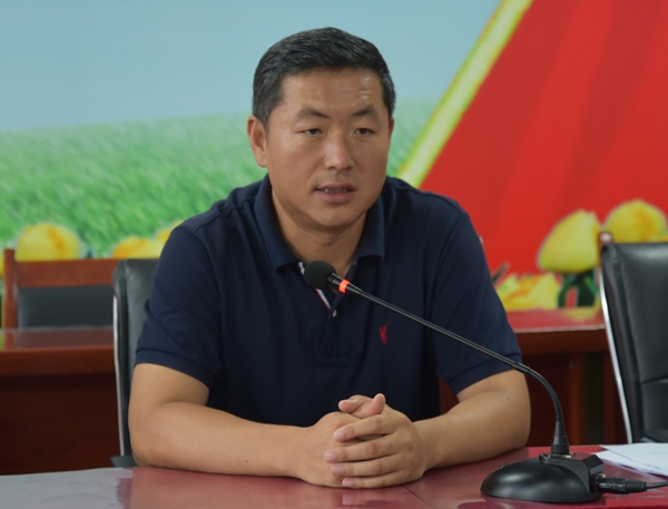 686868 687月19日,区委副书记,区长孟维君深入窑子头乡辖区内