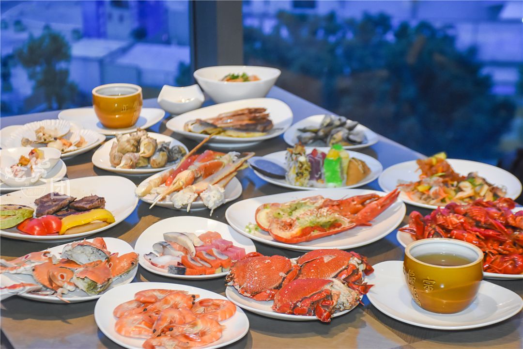 原价656元两大两小无限海鲜自助晚餐必不可少的文末福利…选贵的,就是