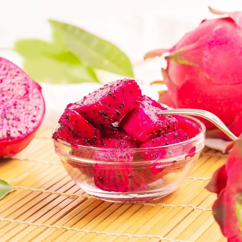 当季最火紫红色台湾大红火龙果新鲜到货内外甜度相差无几