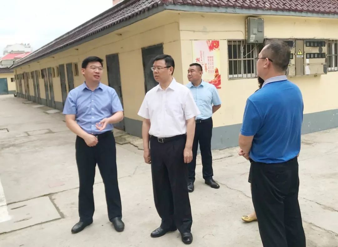 市委常委组织部部长胡建军赴赣榆区督查推进创文工作