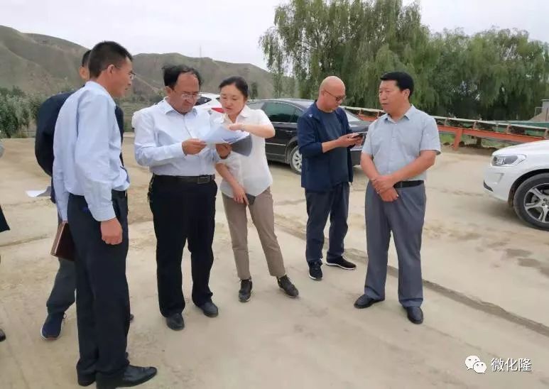 刘建昱书记一行督察了青鑫建材有限公司,化隆县鑫鑫建材有限公司,海东