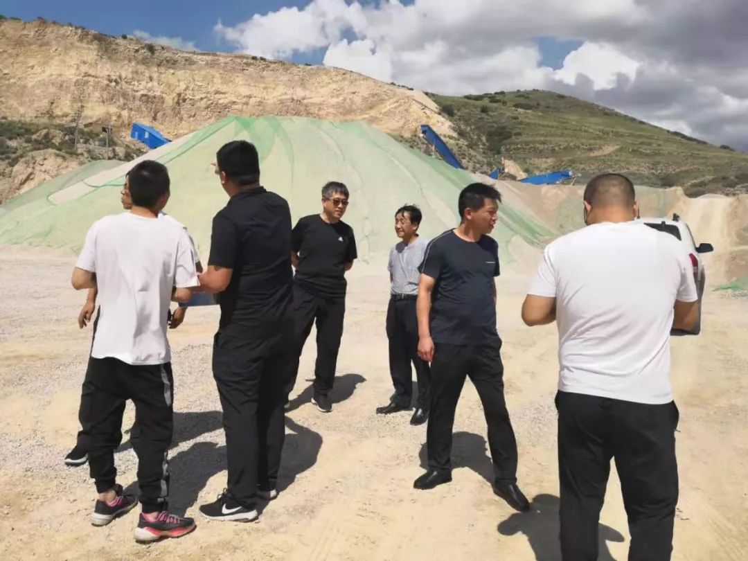 百日清零行动驻市检查组副组长张旭一行来五寨县现场督导检查