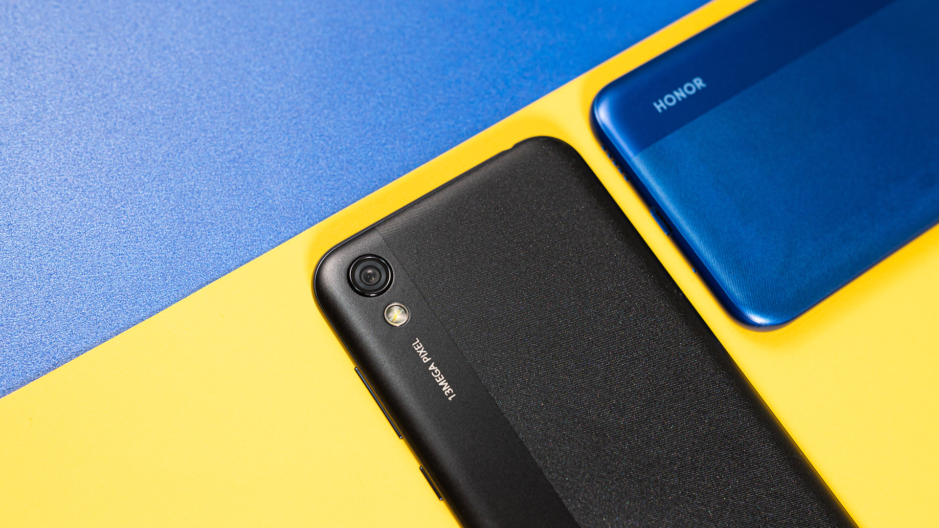 大屏长续航 有效防蓝光:荣耀畅玩8图赏