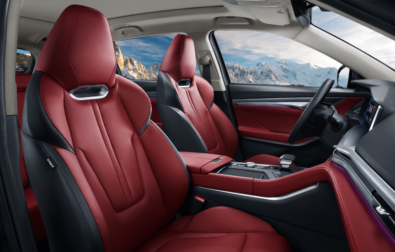 长安cs75plus内饰官图曝光极具科技运动氛围