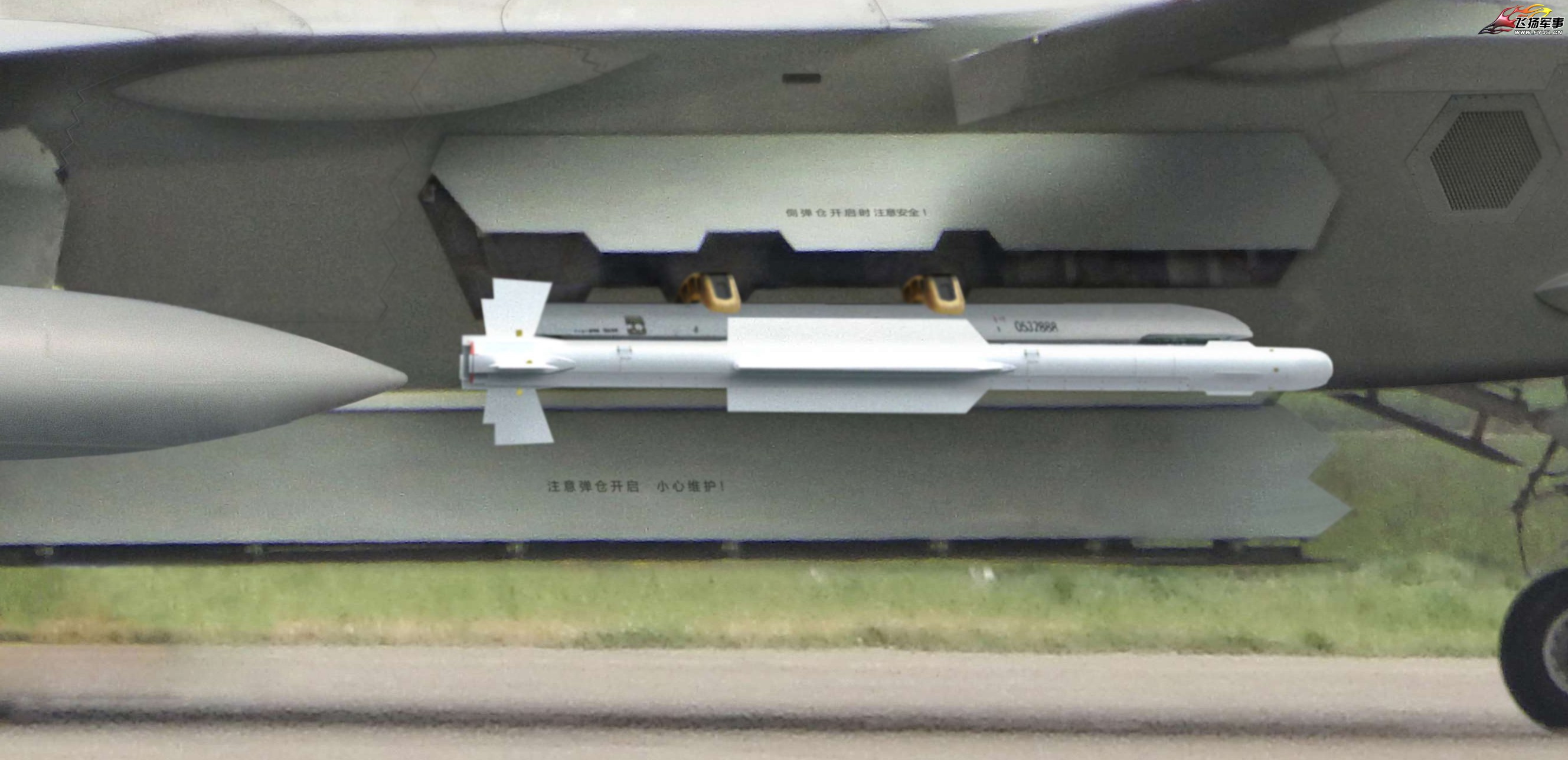原创歼20的霹雳10导弹为何大搞复杂布局却不追求夸张大过载