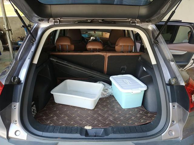 前面说过,这个后备箱还得拉我的样品呢,容积真的不算小了.