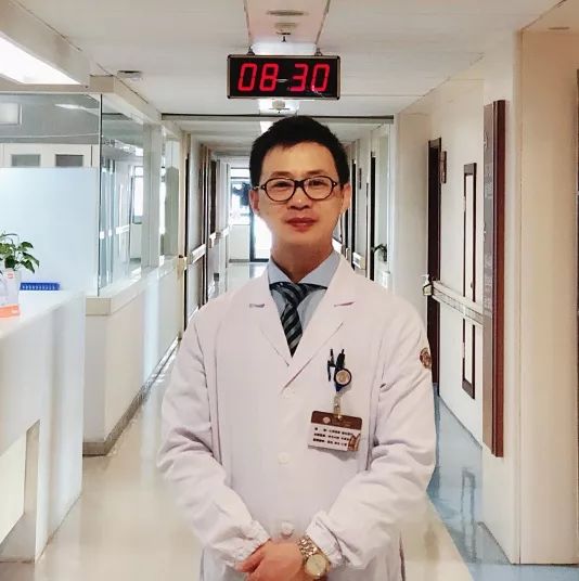 郑琦主任中医师,杭州市红会医院骨科副主任现为中国医药教育协会骨科