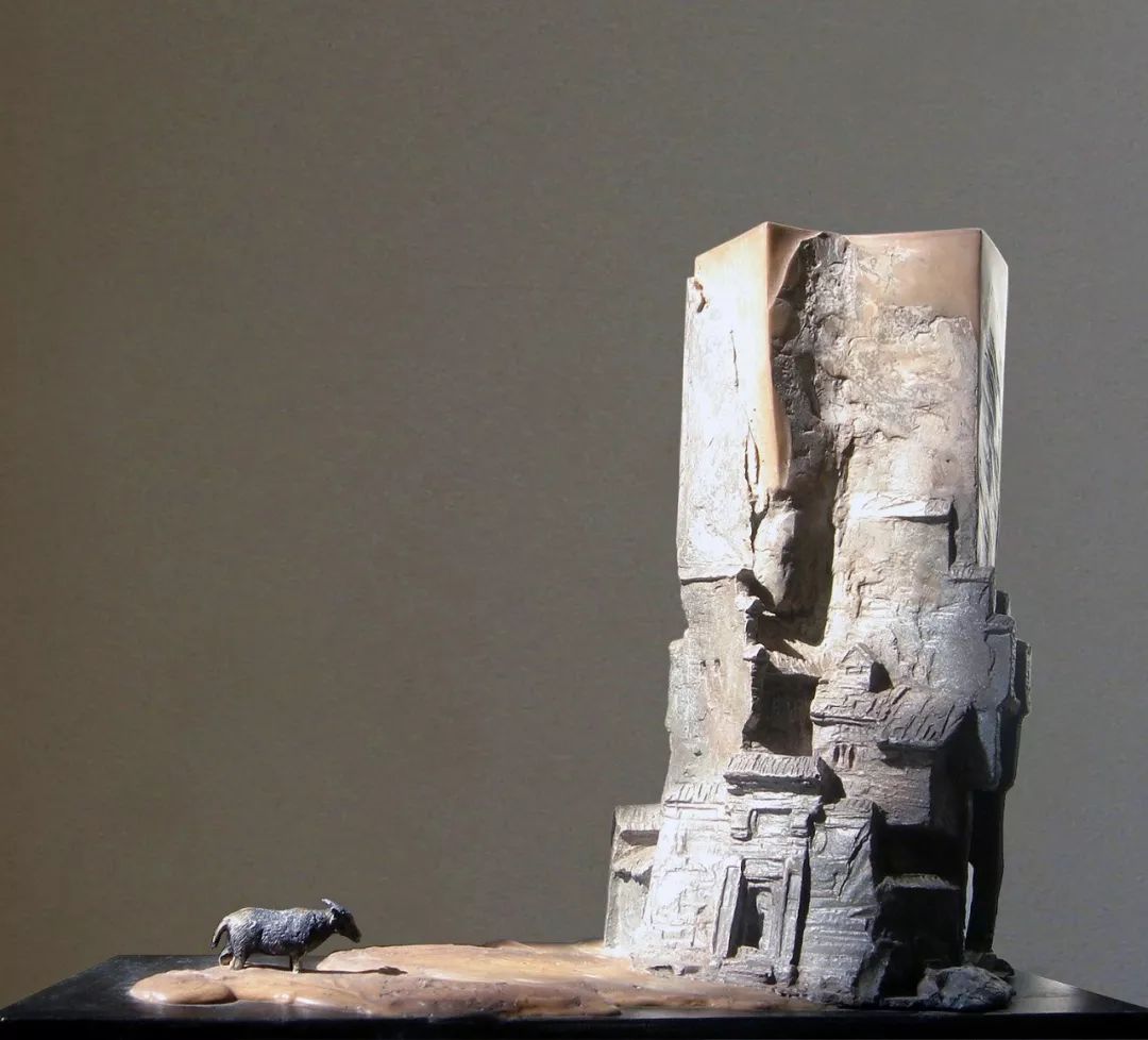 许正龙雕塑中的诗性