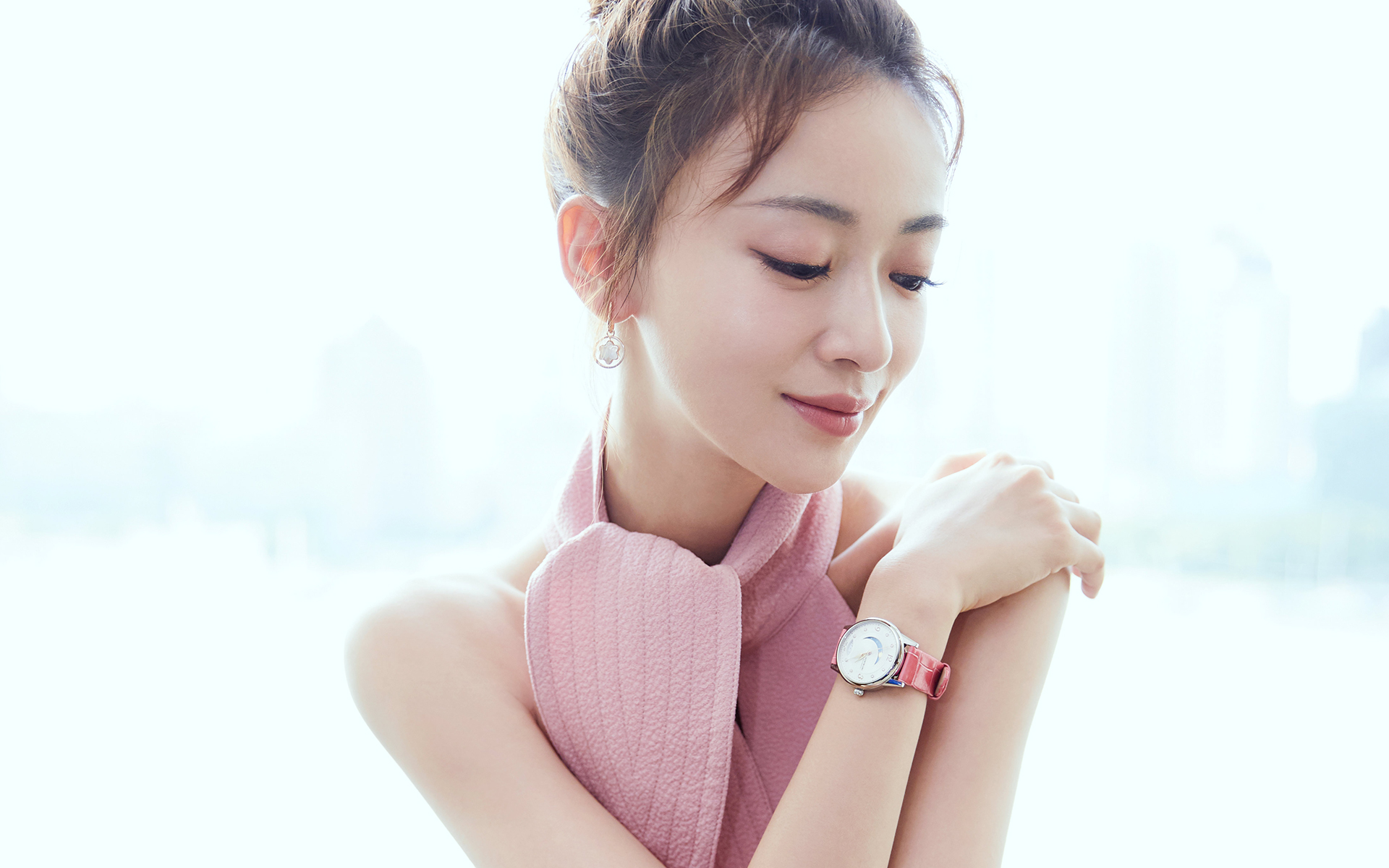 吴谨言清新甜美写真,如花似玉亭亭玉立!