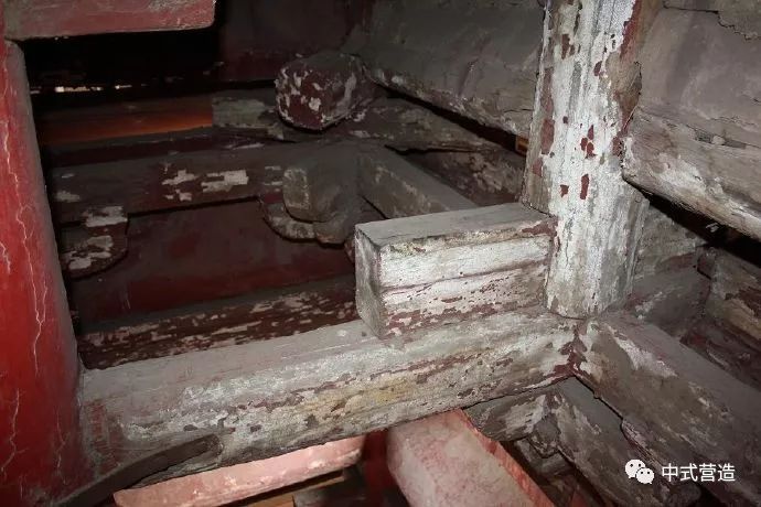 【镇河楼·明·顶层柱脚与平座层的结合部】【镇河楼·明·二层楼梯】