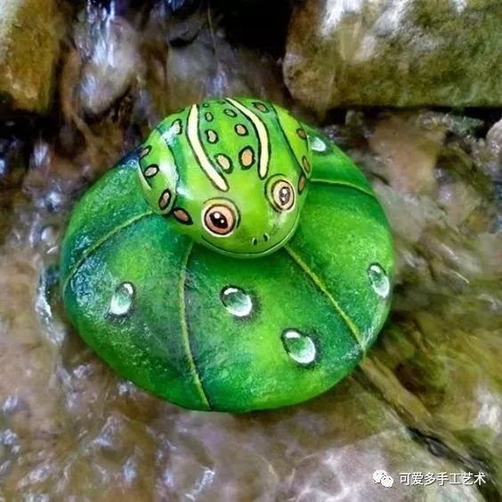 画画不用纸捡几块石头就够了第一个就惊艳到我