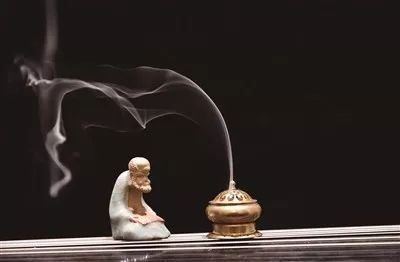 古时科考需焚香为何今人学习备考更要焚香