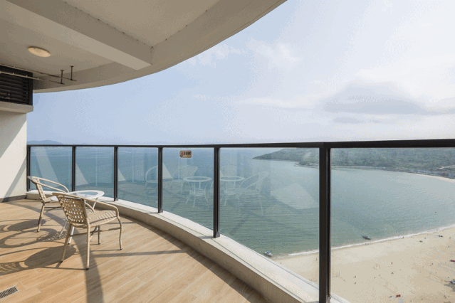 399元抢一线海景房网红打卡地小径湾一线无敌海景户户均带观海大阳台