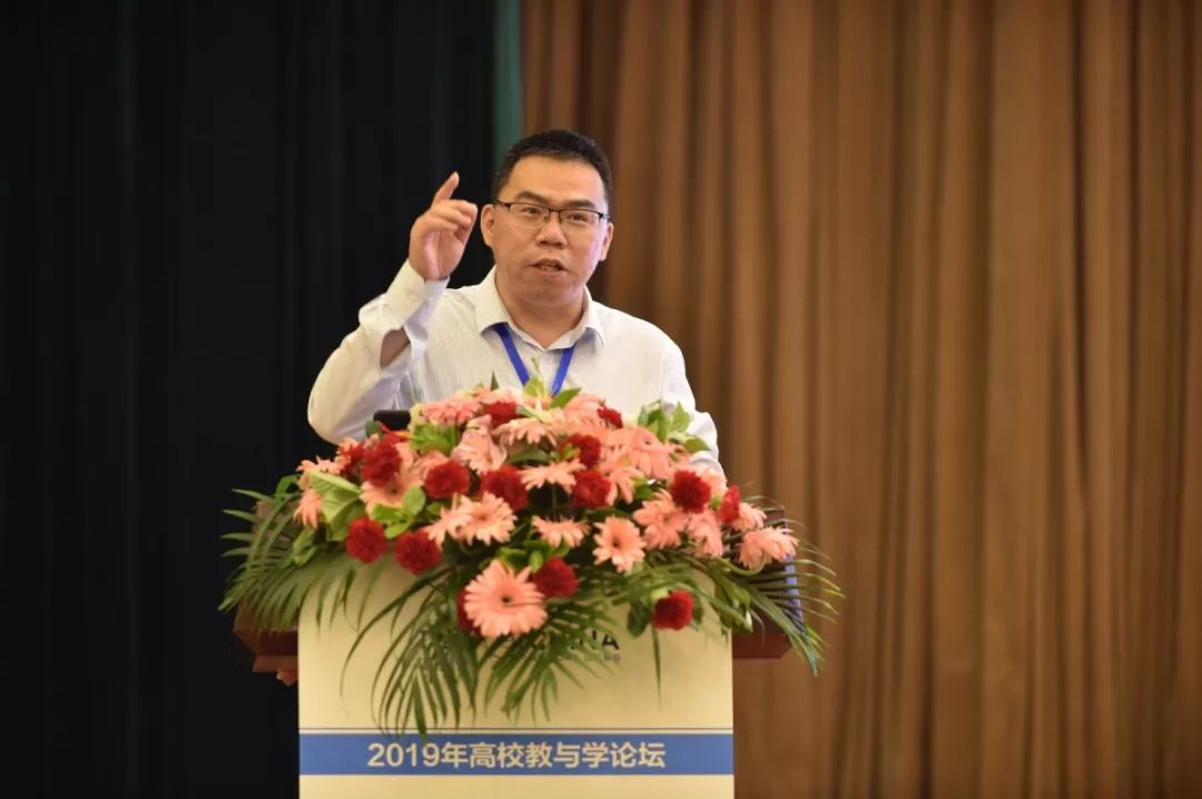 活动招募野趣100讲第40讲之一只水溞的深情表白