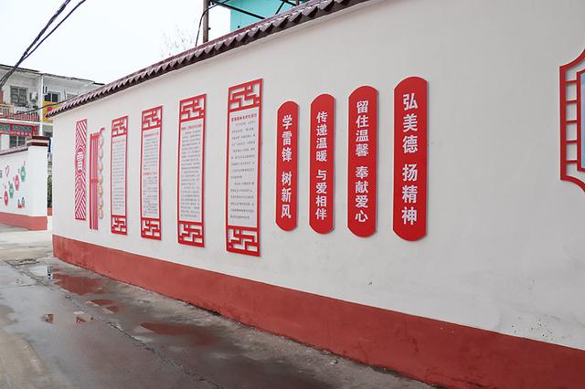 南阳市宛城区利用墙面设计为文明城市创建营造浓厚的宣传氛围