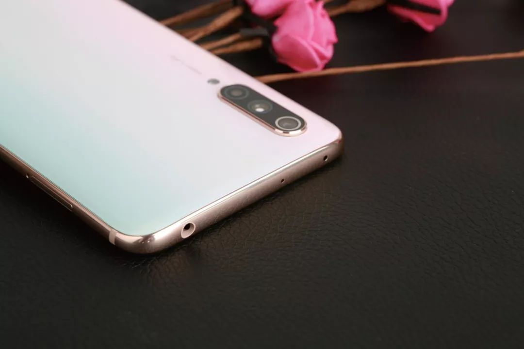 美丽是一张名片小米cc9美图定制版