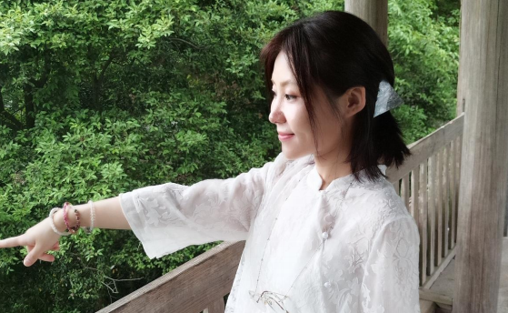 原创诗面孔曾经的少女诗人今天的军嫂和母亲诗人林赟林云的自我成长