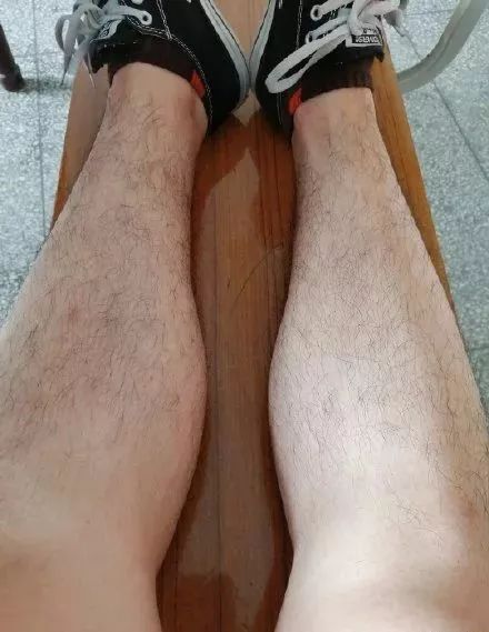 男生腿型照片图片