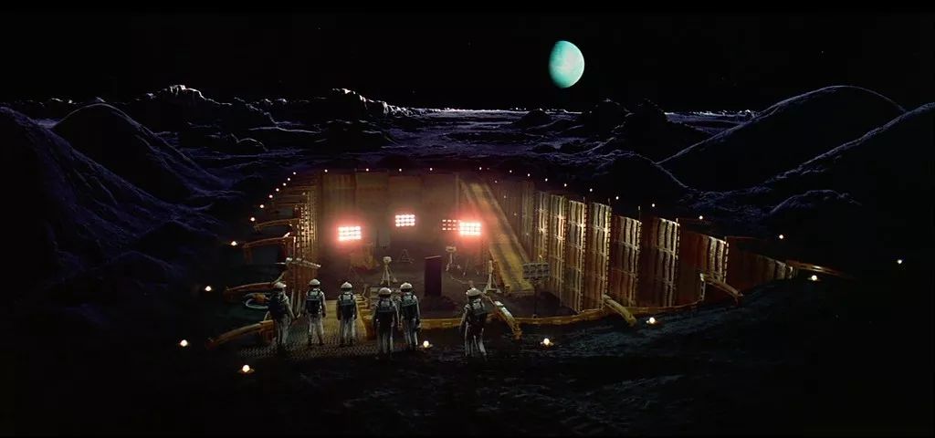 1968年,也就是在阿波罗11号飞抵月球的前一年,《2001太空漫游》以接近