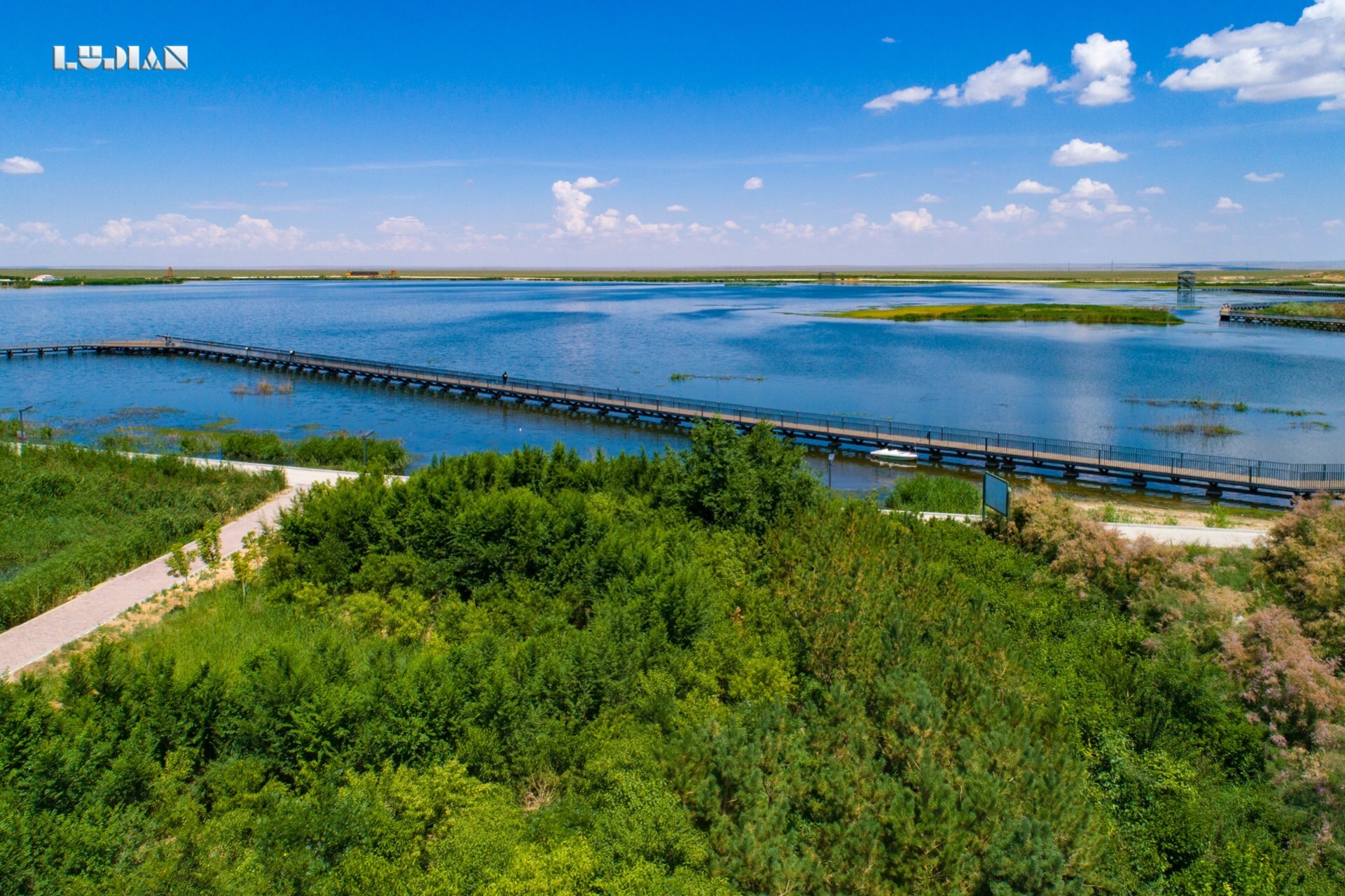 穿越二连浩特品味不一样的草原风情