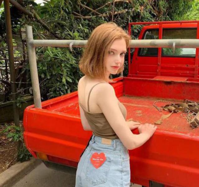 德韩混血模特"超越人类"颜值,被邀请赴日本发展_chloe