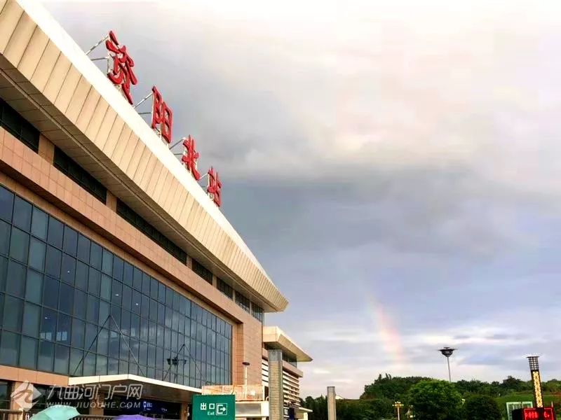 多图视频资阳暴雨后惊现彩虹