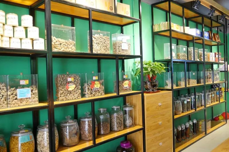 新店开业普洱茶灵芝,铁皮石斛天麻,玛咖,黑枸杞藏红花,虫草三七,三七