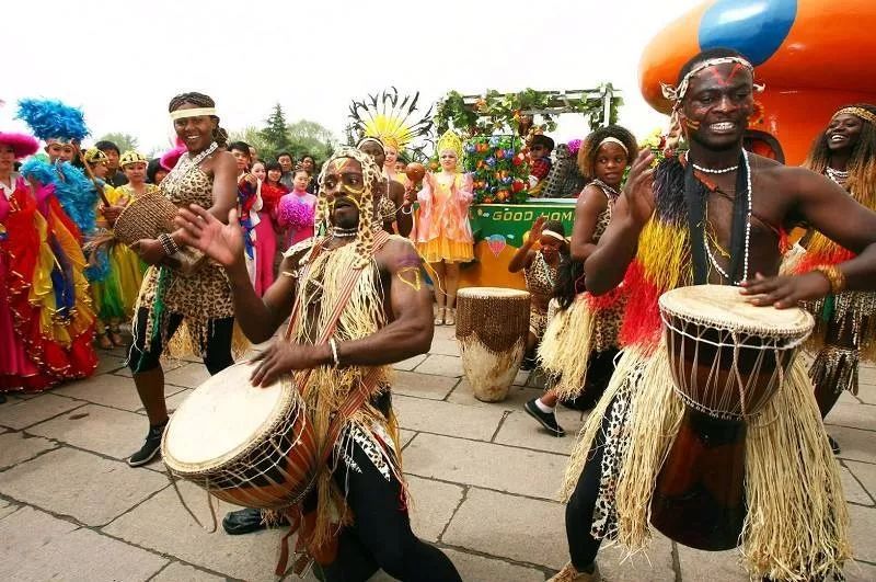 美女约你跳桑巴舞网友直呼太火辣了快点进来看看吧