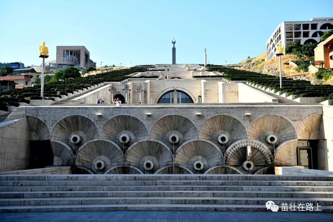 0719:埃里温大台阶,cafesjian center for arts