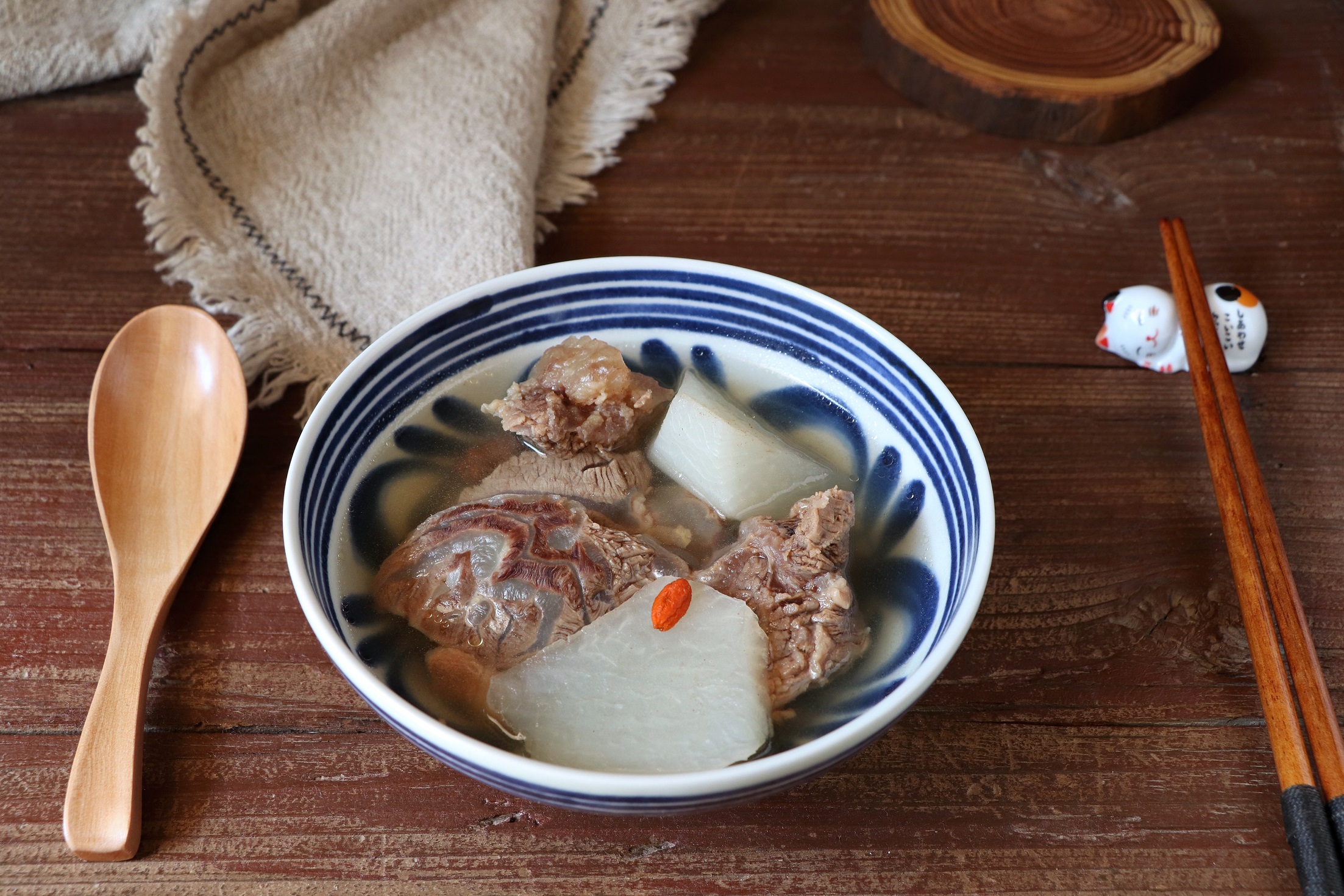 牛腩萝卜这么做,养生又美味,养生从饮食抓起