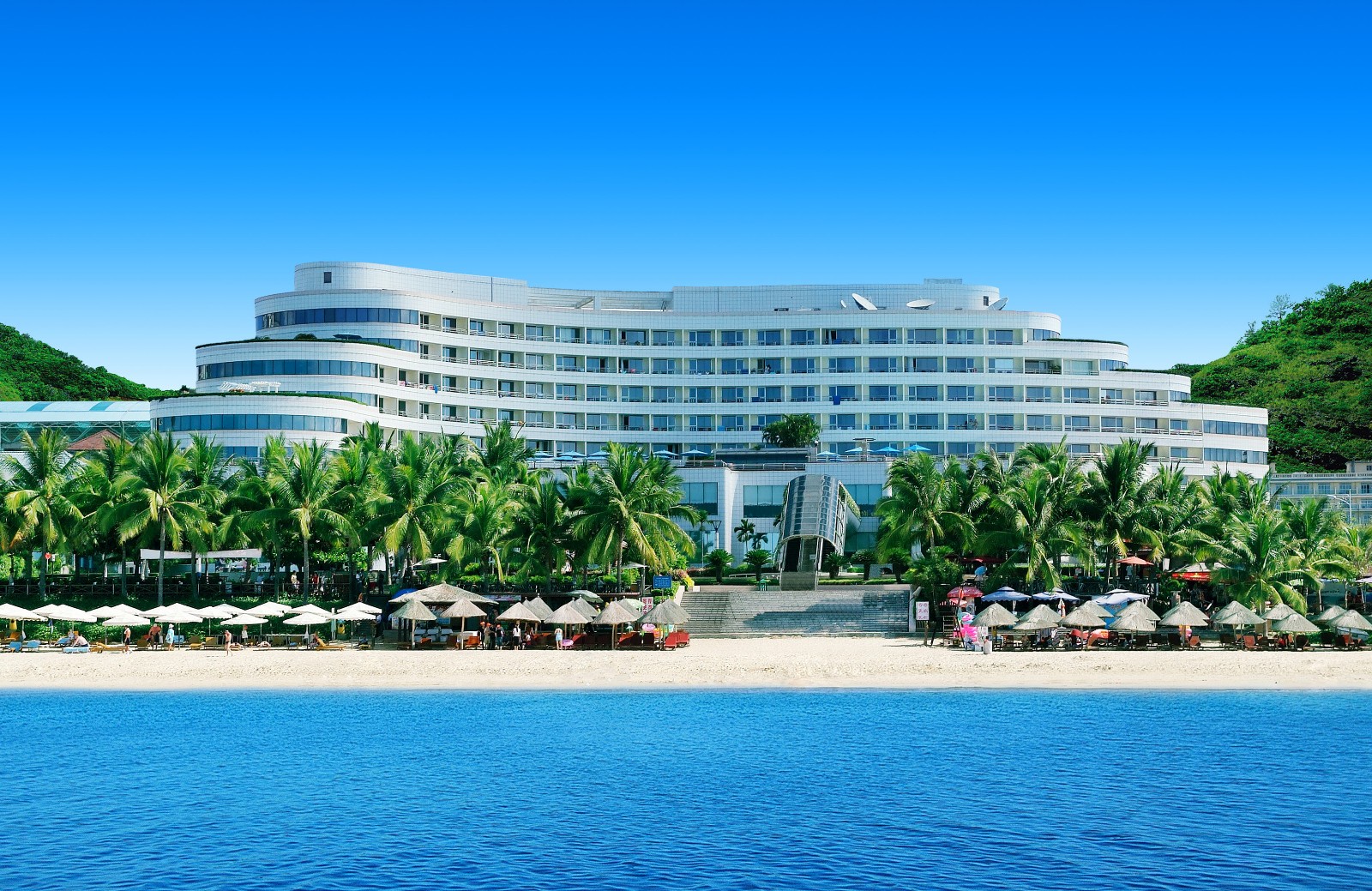 原创国内高星酒店最密集的城市阳光沙滩椰风海韵理想的度假胜地