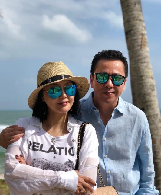 当然,纵观以往王中磊妻子王晓蓉晒出的日常,和妻子王晓蓉结婚25年的他