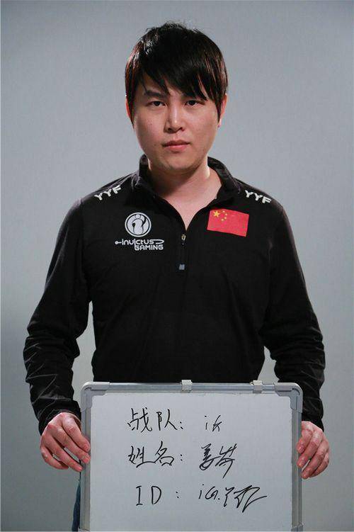yyf一个站在食物链顶端的男人