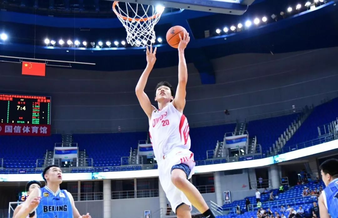 获首胜丨青岛国信双星赵大鹏正式亮相仅3分钟点燃赛场激情