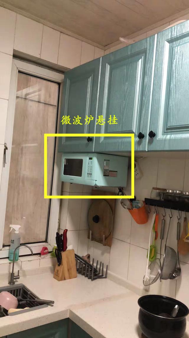 头次见微波炉这样装最省空间学朋友橱柜打4个孔小户型不愁