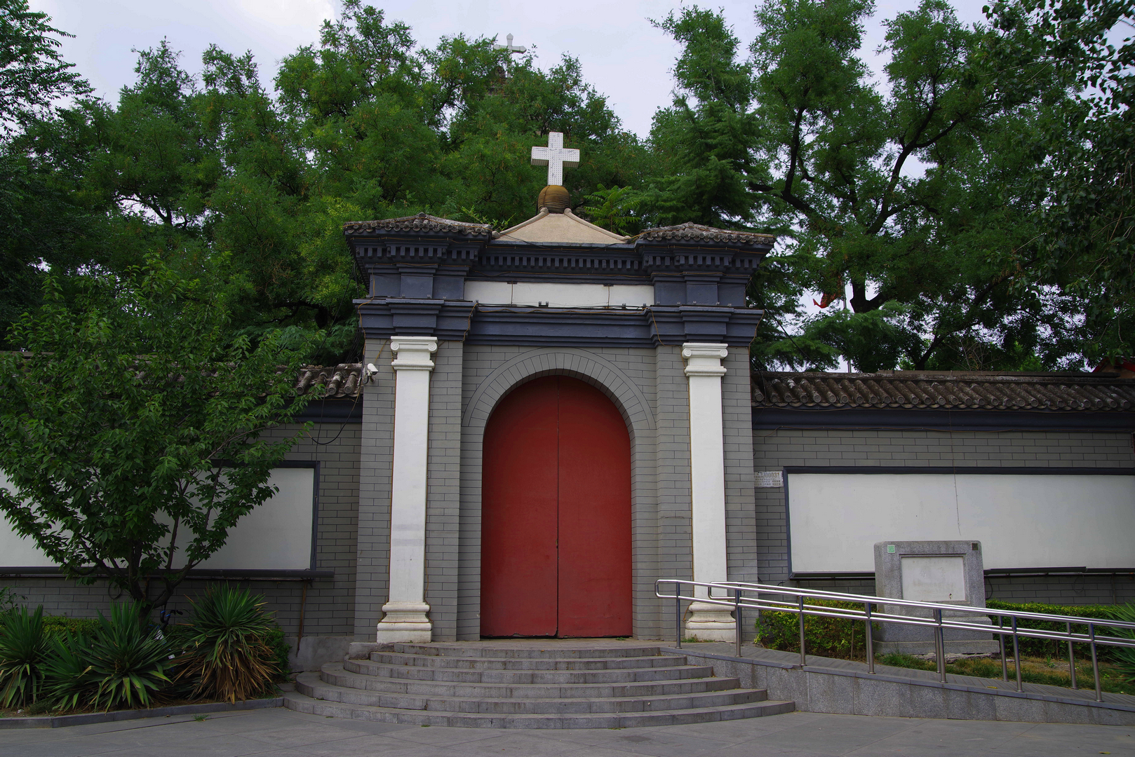 京城内最早的大教堂南堂闲走北京