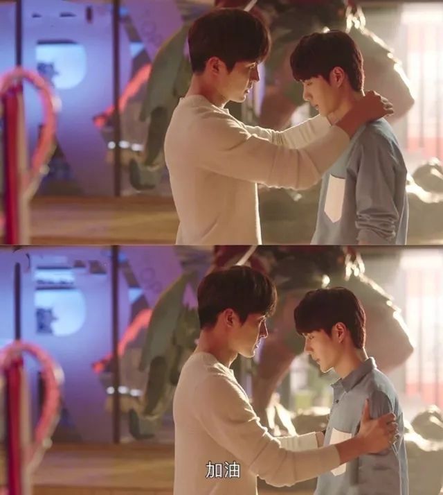 讲述了在职业电竞选手和专业解说道路上追寻着各自梦想的季向空和邱樱