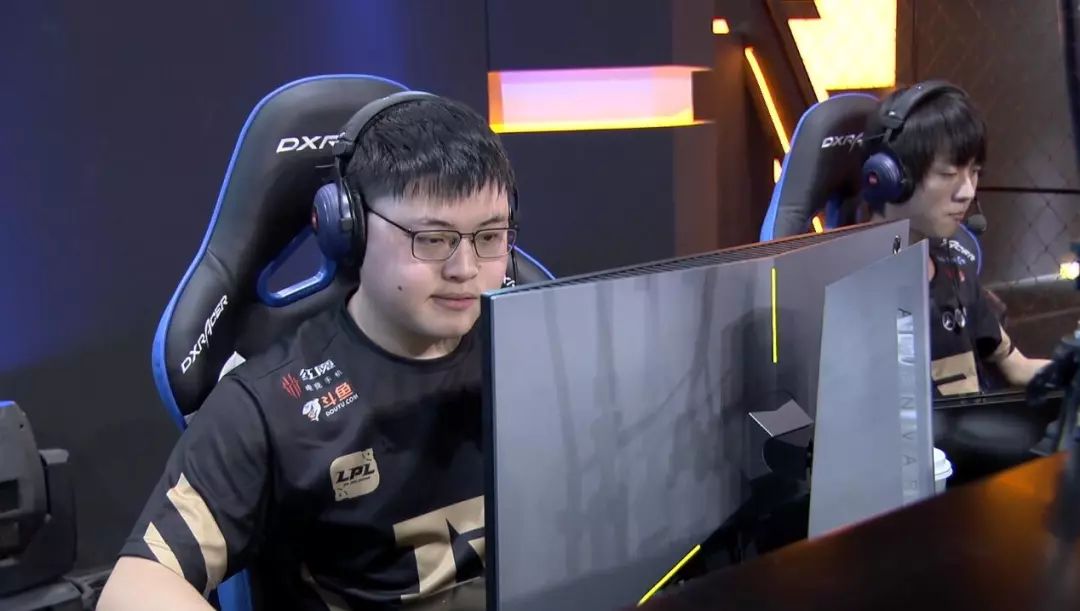 香锅退役karsa完美表现 edg恐难进s9