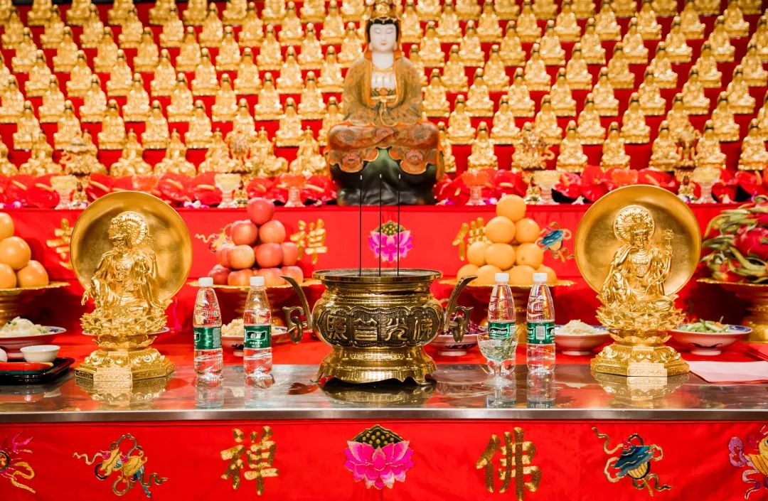 慈光普被观世音菩萨圣像暨万佛堂佛像开光法会圆满举行