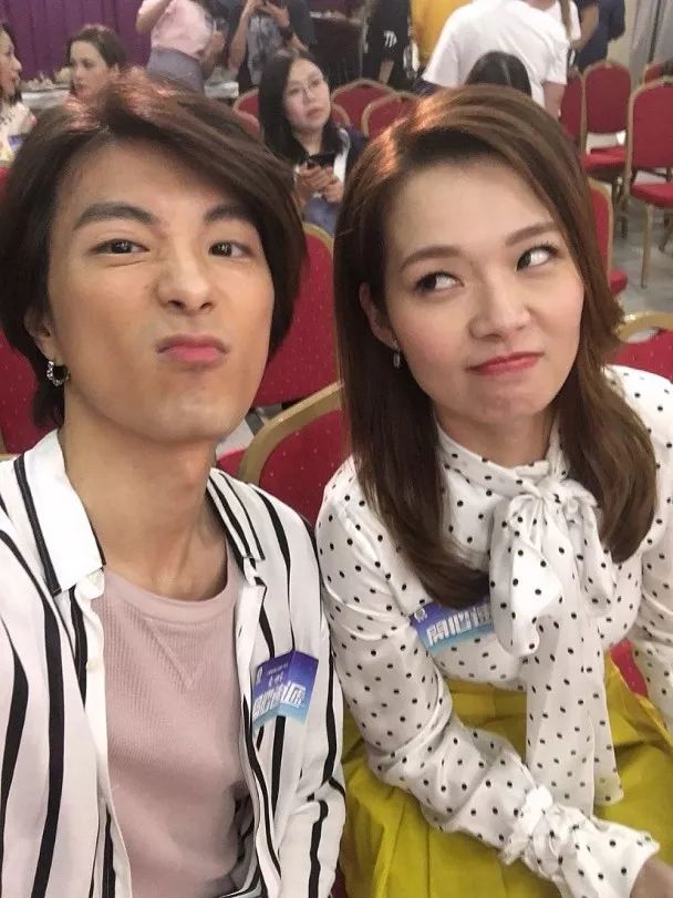 张景淳被爆同菊梓乔大围撑枱脚吕慧仪不回应