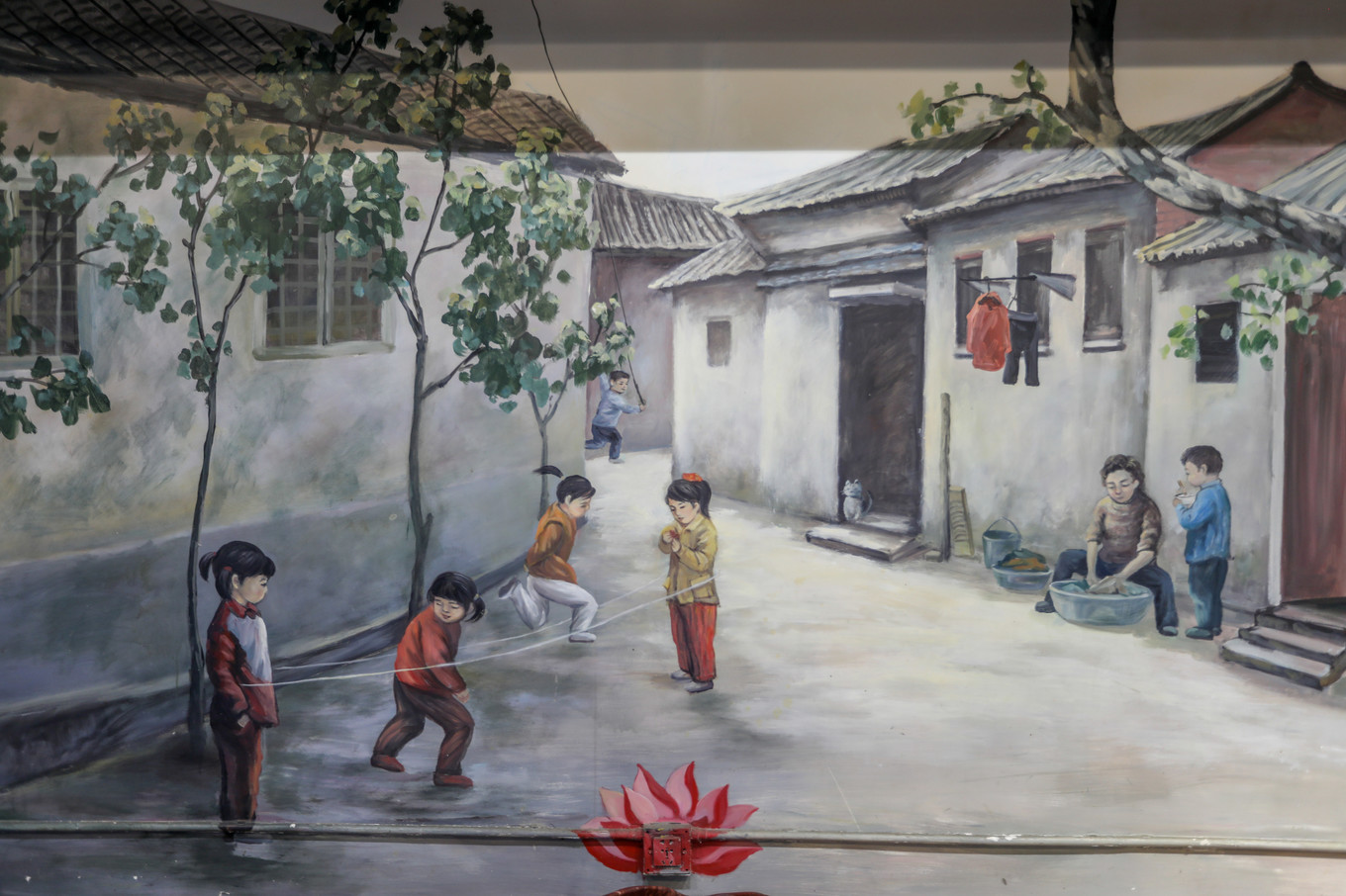 复古的壁画,坐在马路边边串串,颇有一种穿越了时光,回到90年代的感觉