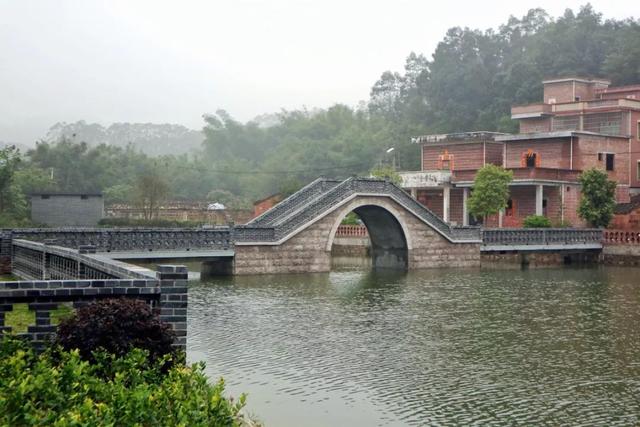 高明这条村,曾是抗日游击根据地!流淌着红色基因,如今大蜕变_水井村