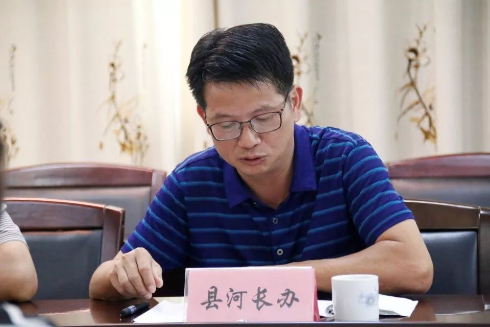 (县河长办常务副主任郑福良介绍工作情况)武平县副县长许凡对此次座谈